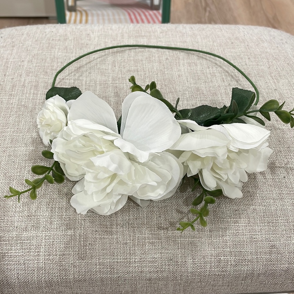 NWOT ASOS Floral halo headpiece